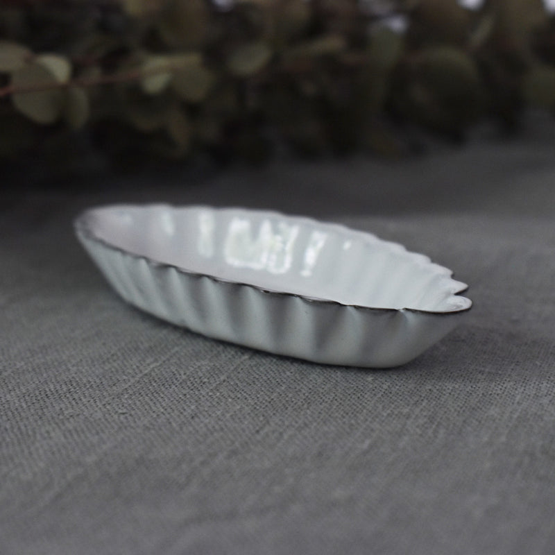 スモールディッシュ "Navette"