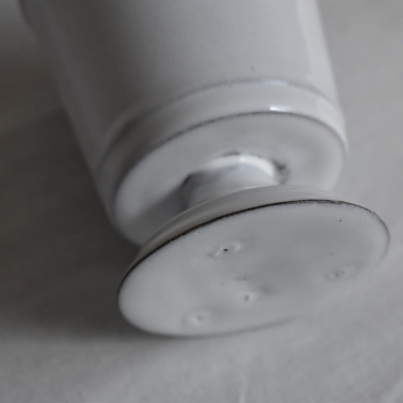 脚付きカップ　 "Mazagrans"