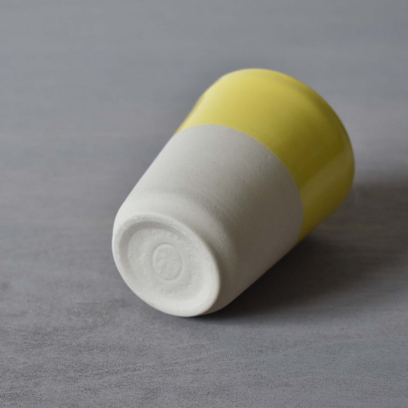 ディゴワン　タンブラー　イェロー　底