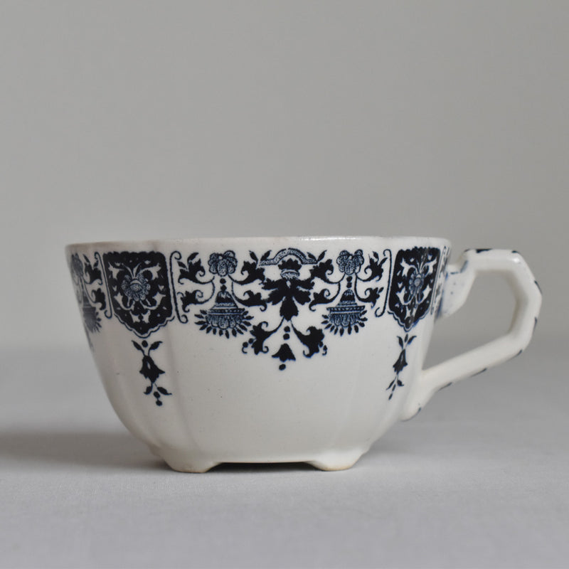 Vintage cup Gien