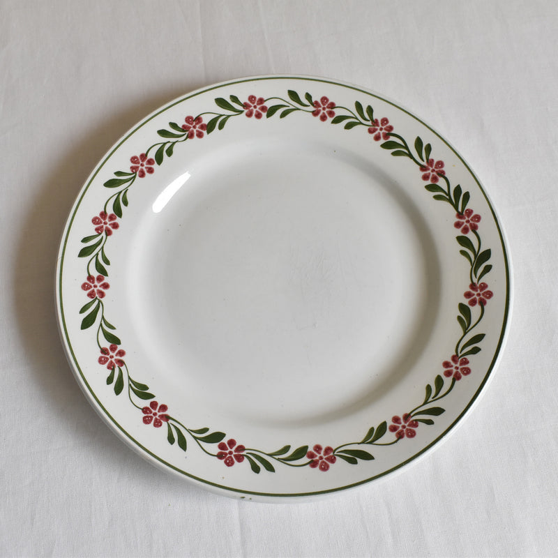 Vintage plate Saint Amand Guirlande Fleur C
